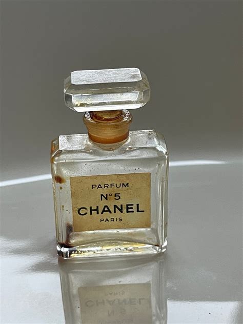 chanel no 5 formula|who wears chanel no 5.